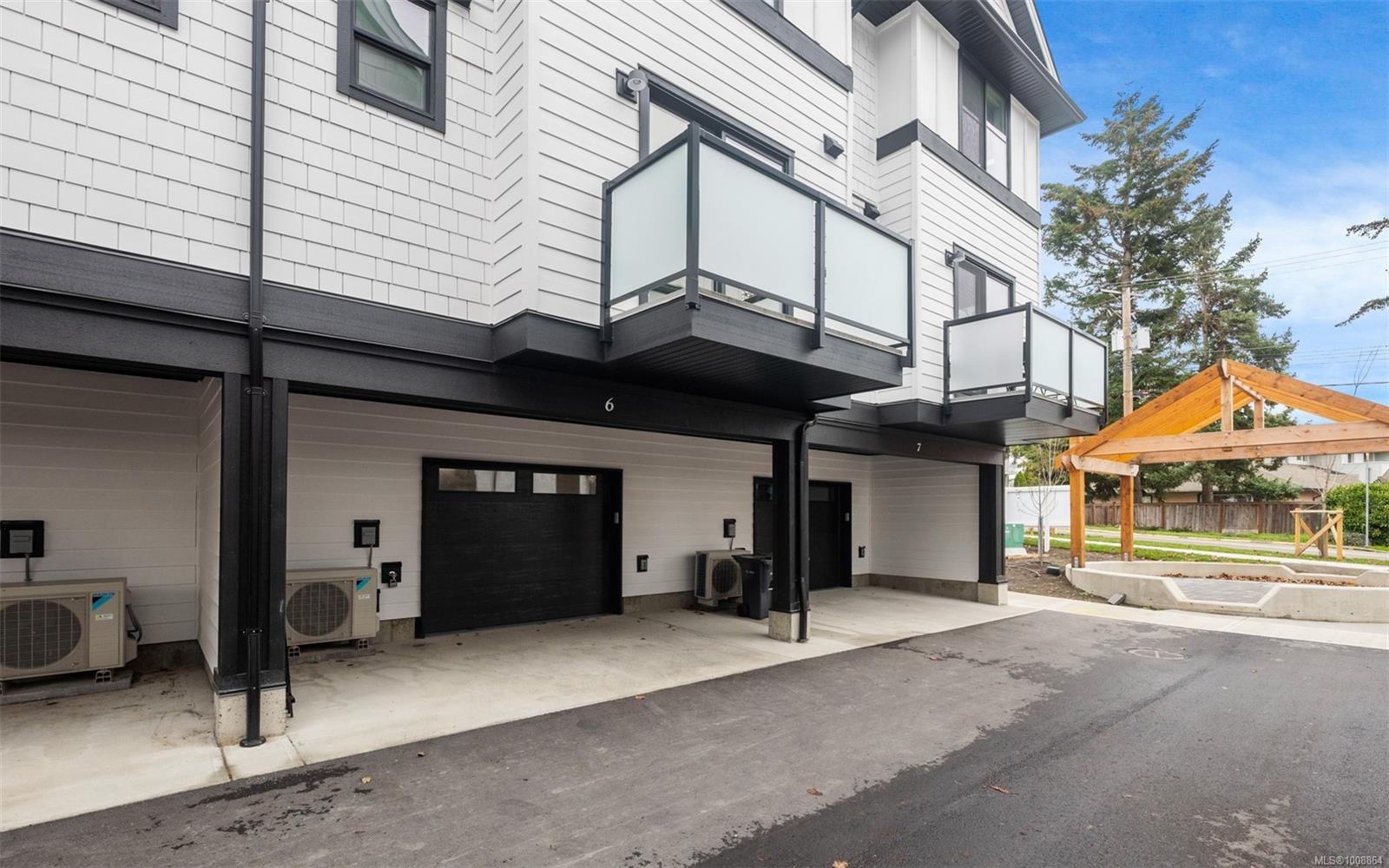 820 Dunsmuir Rd # 6
