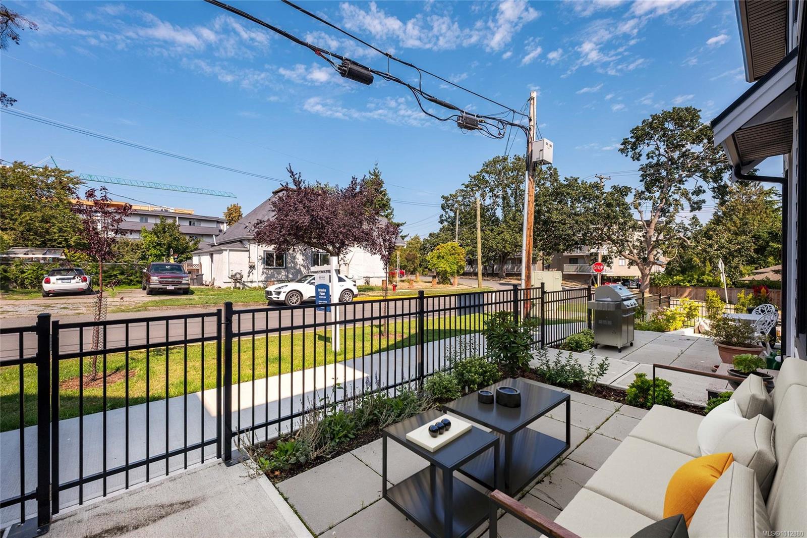 820 Dunsmuir Rd # 5