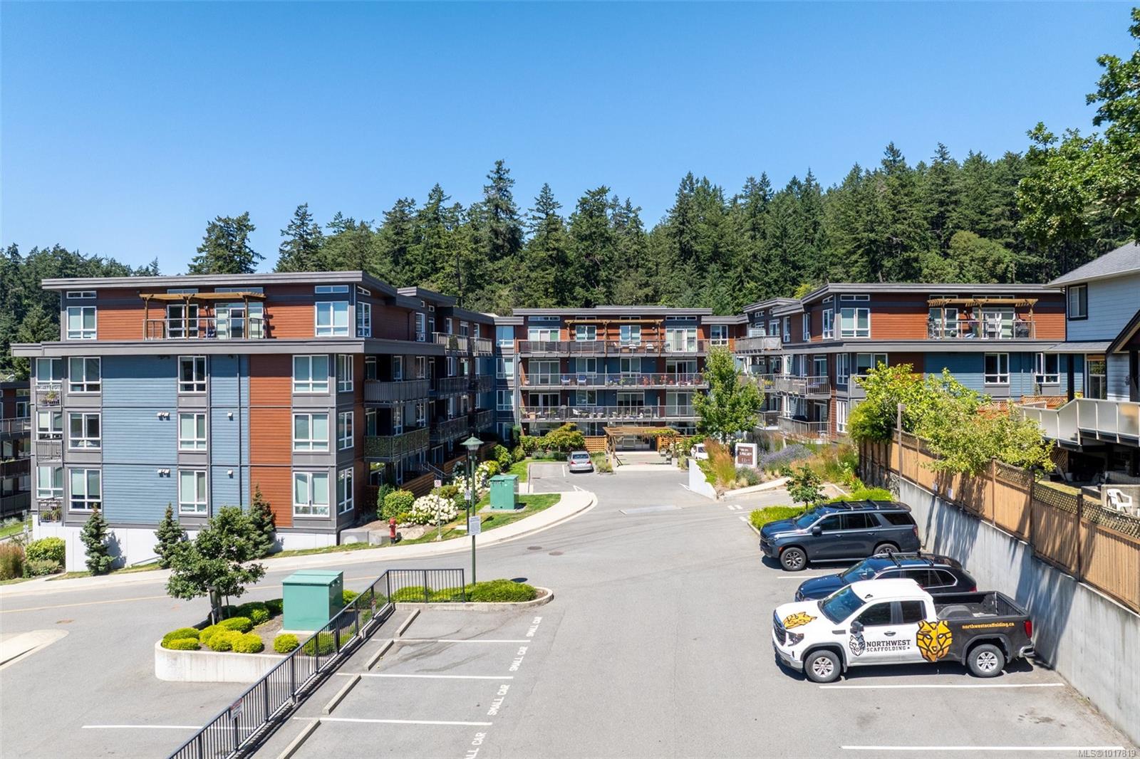 110 Presley Pl # 312, View Royal Unit: 312