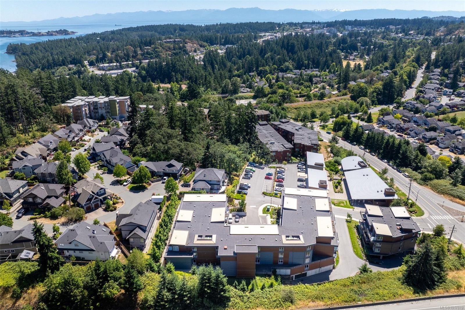 110 Presley Pl # 312, View Royal Unit: 312