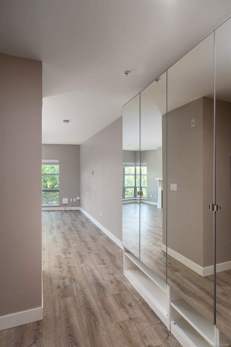 90 Regatta Landing # 417