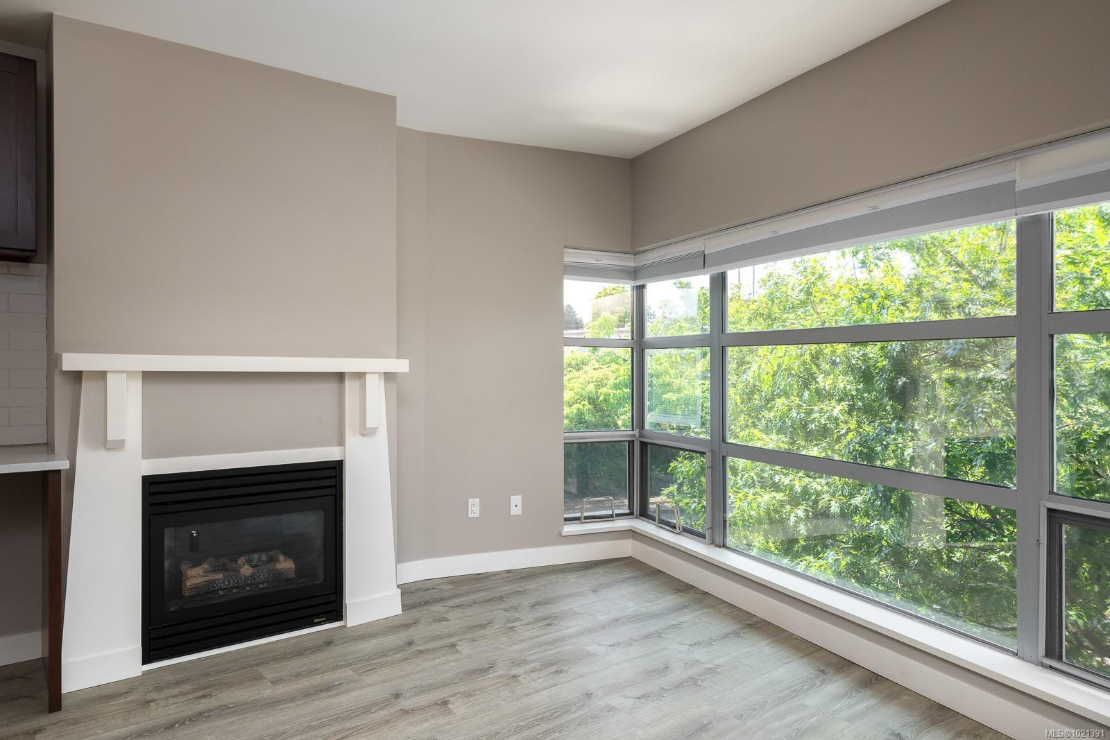 90 Regatta Landing # 417