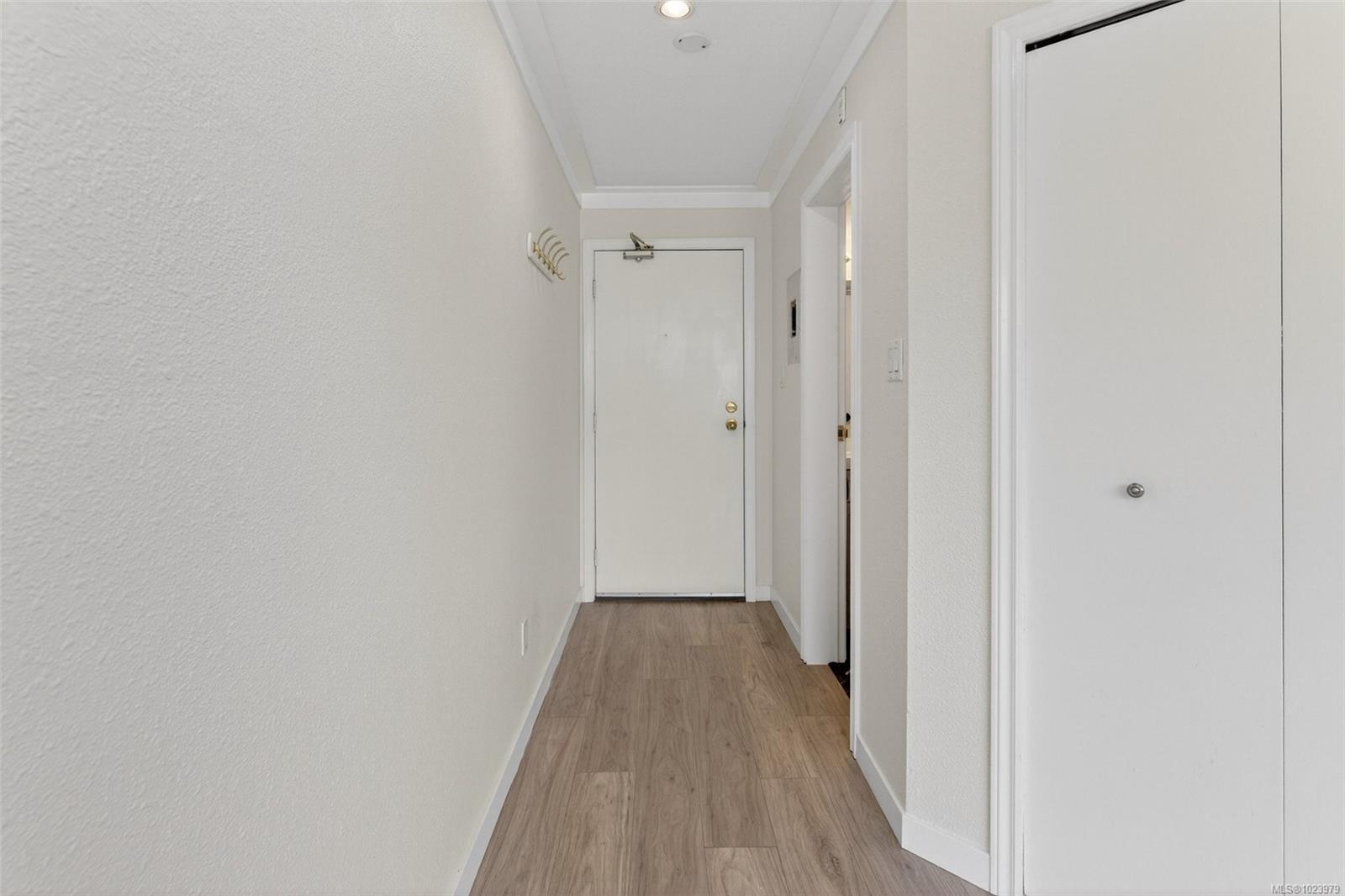 4678 Elk Lake Dr # 550B