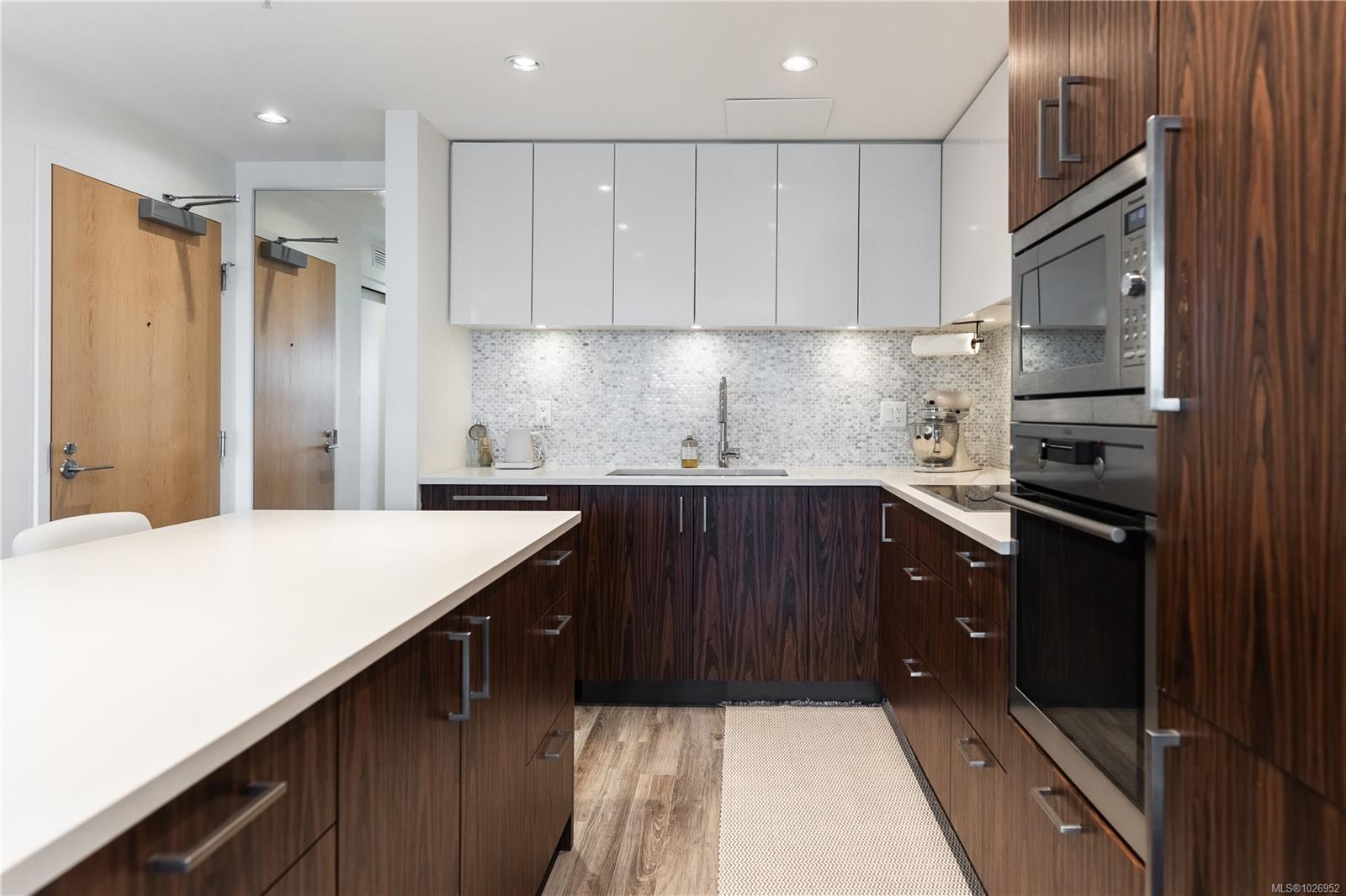 838 Broughton St # 801