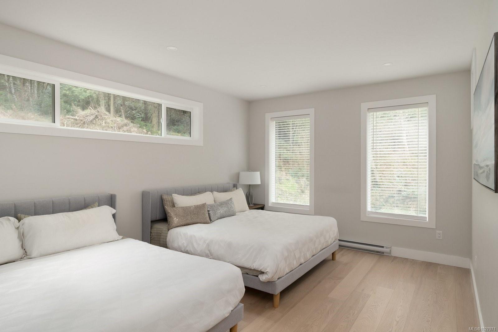 1155 Silver Spray Dr