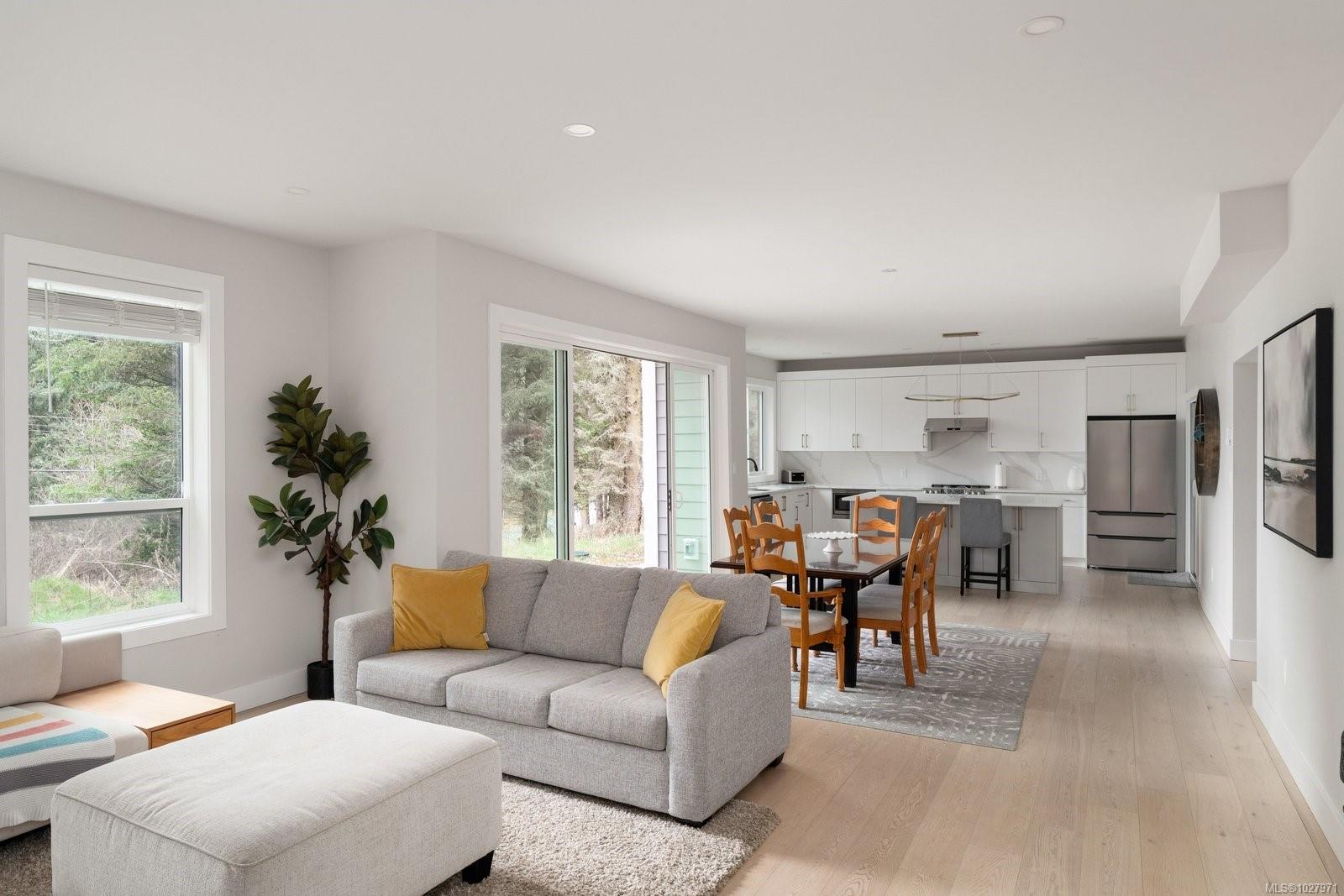 1155 Silver Spray Dr