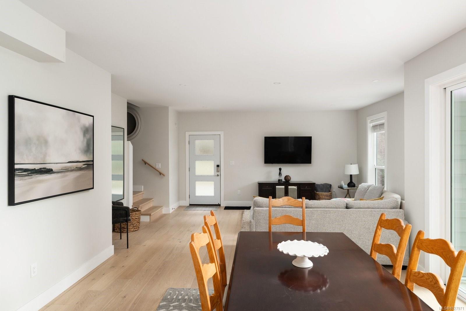 1155 Silver Spray Dr