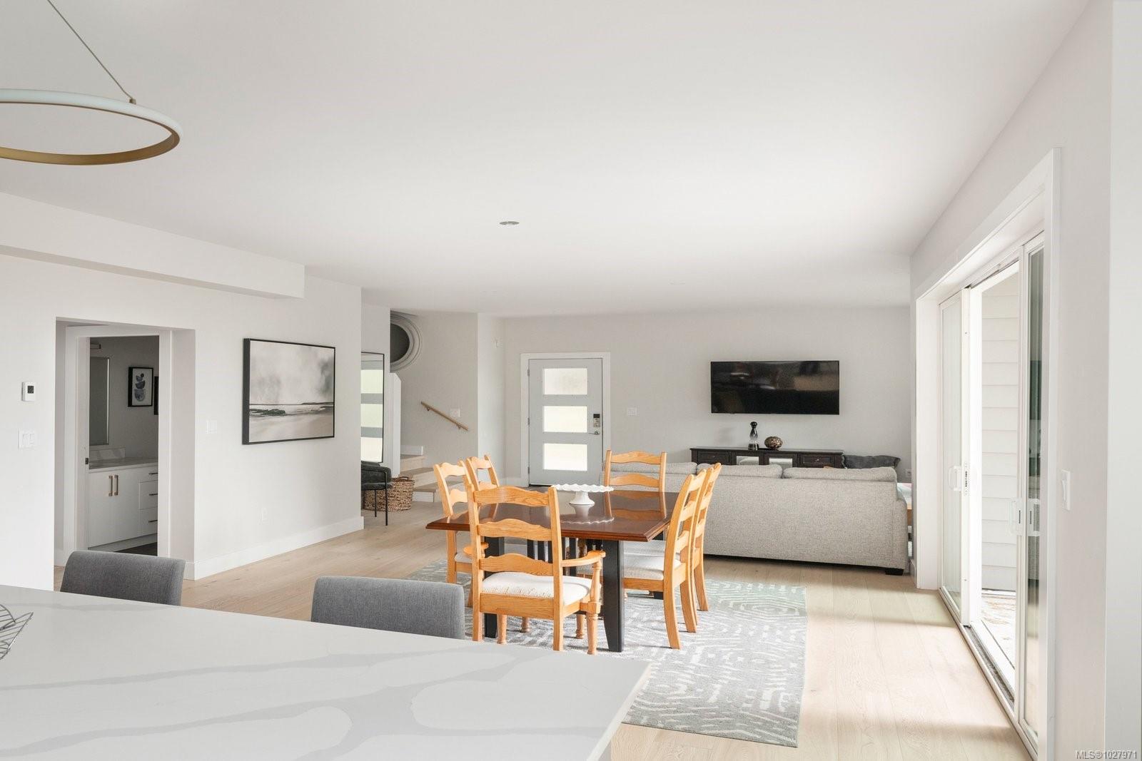 1155 Silver Spray Dr