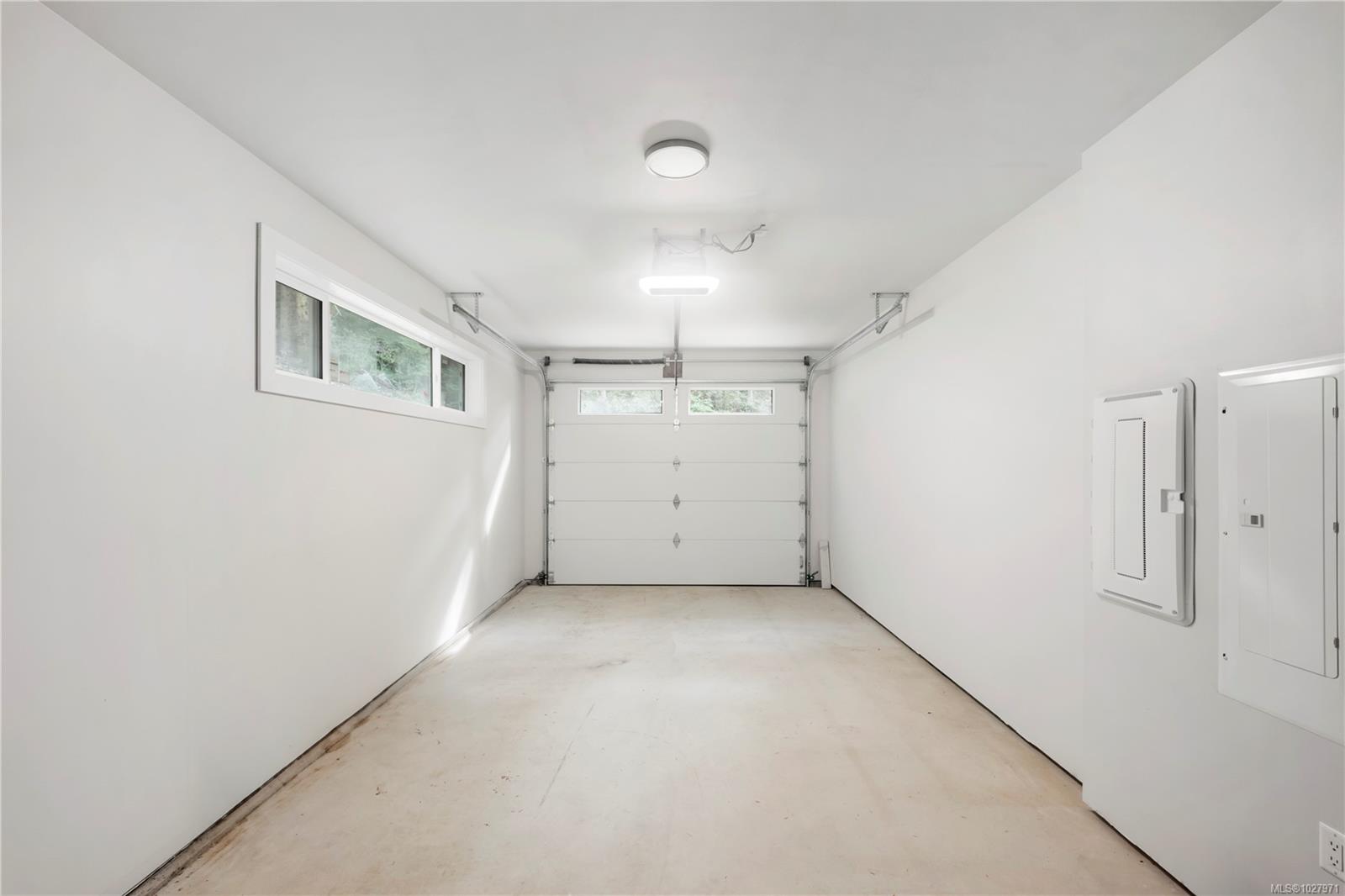 1155 Silver Spray Dr