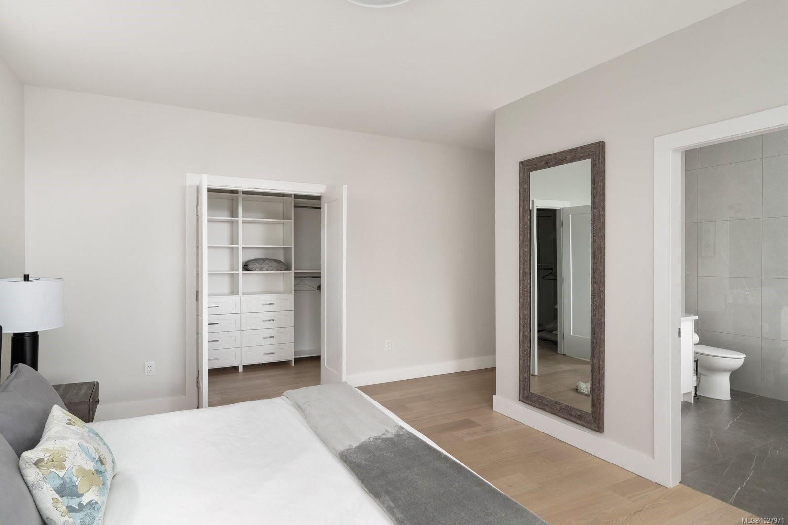 1155 Silver Spray Dr