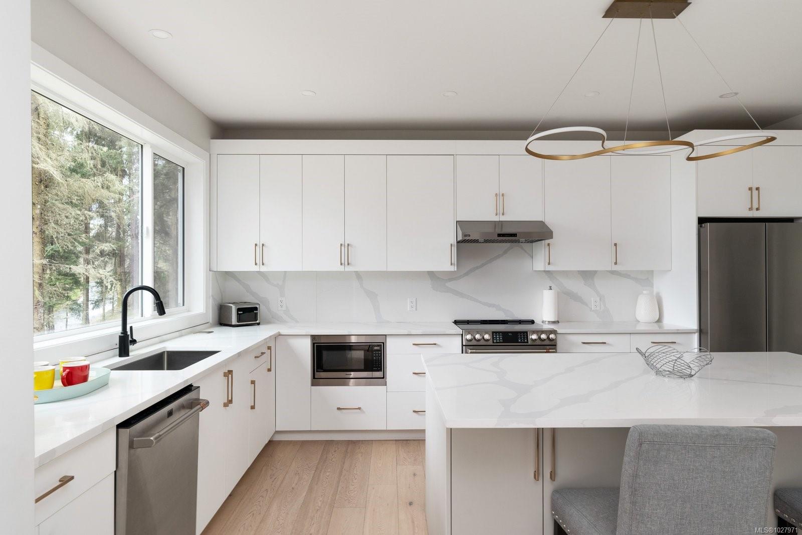 1155 Silver Spray Dr