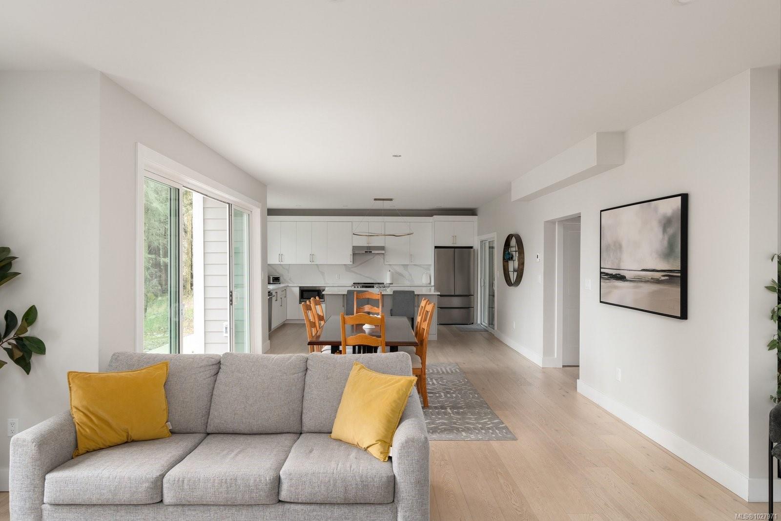 1155 Silver Spray Dr