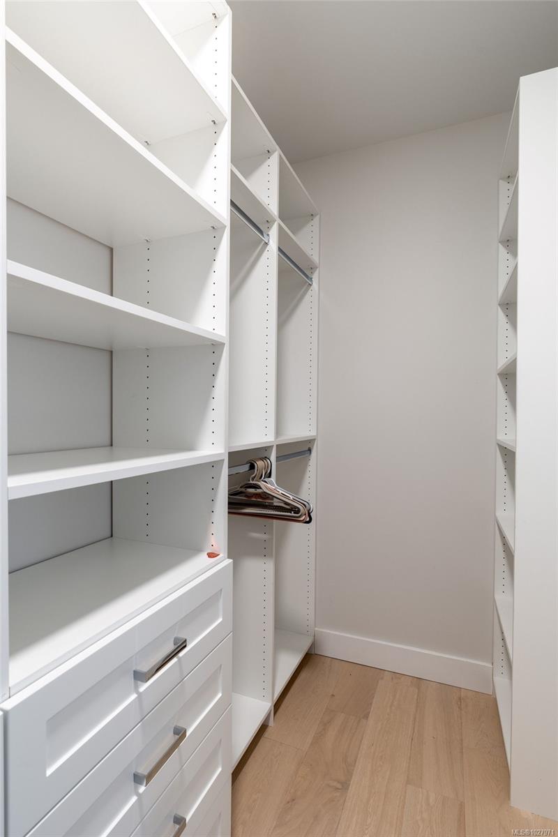 1155 Silver Spray Dr