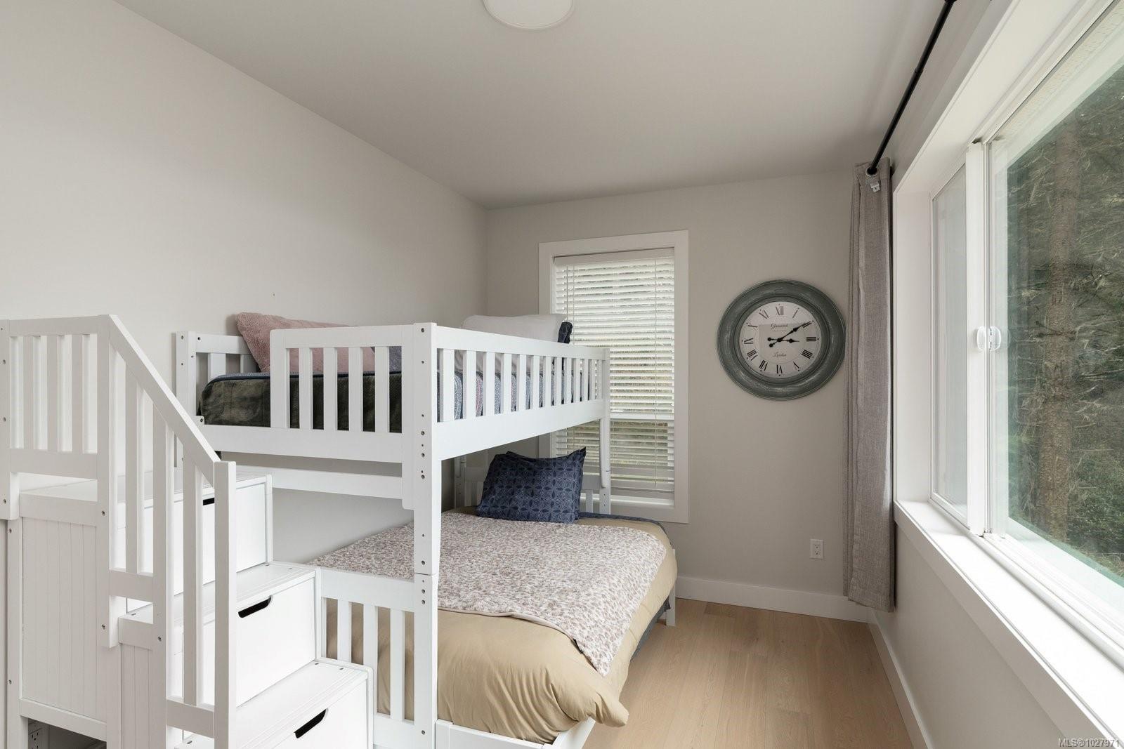 1155 Silver Spray Dr