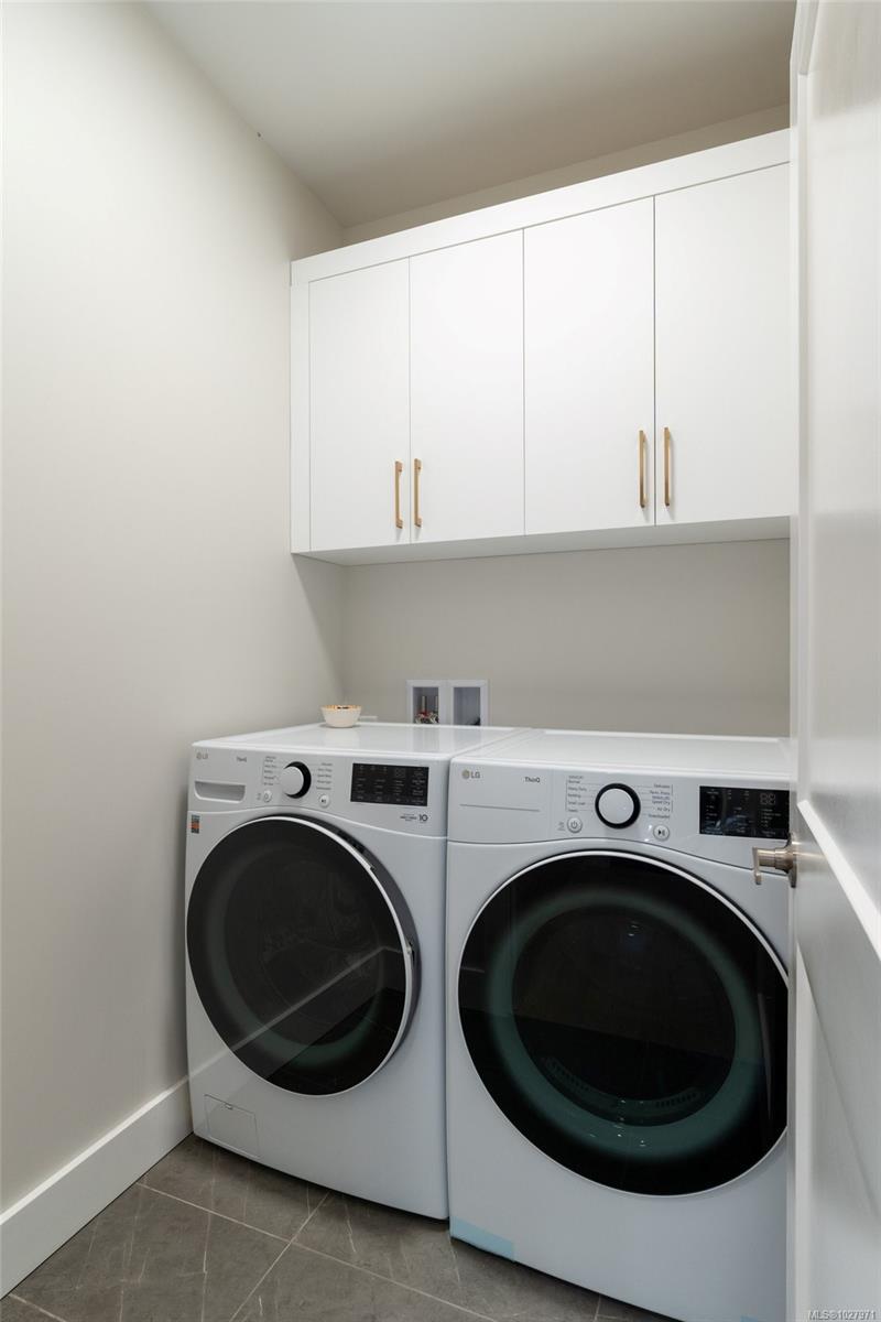 1155 Silver Spray Dr