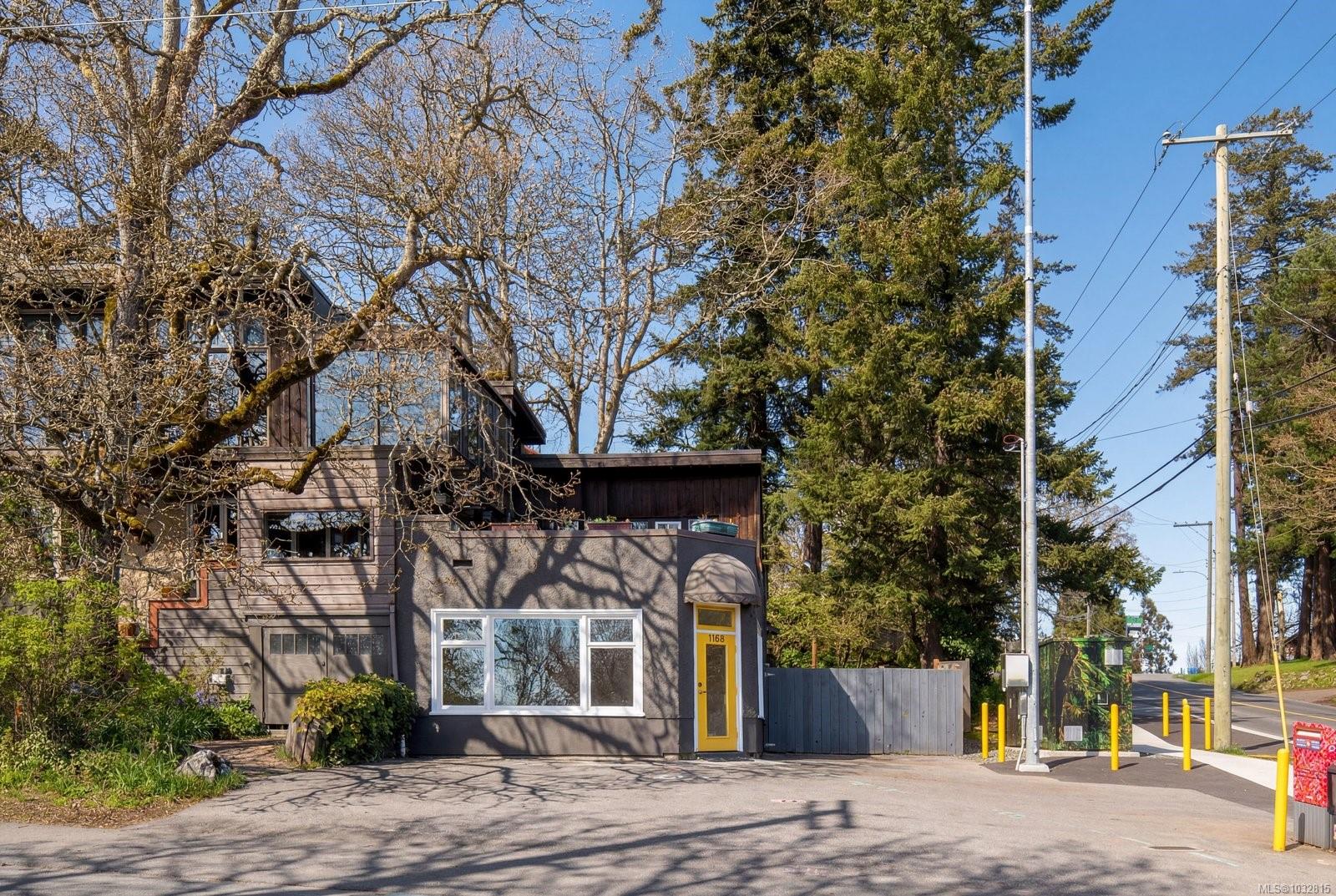 1168 Burnside Rd W