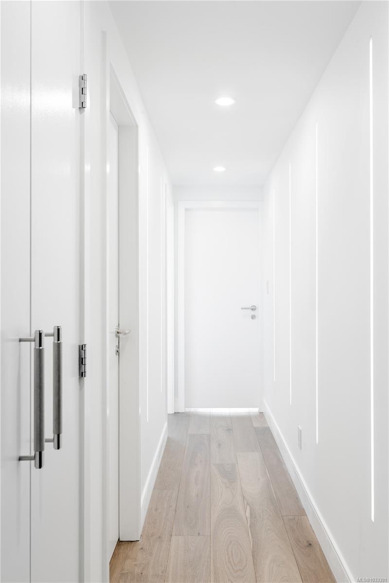 707 Courtney St # 1105