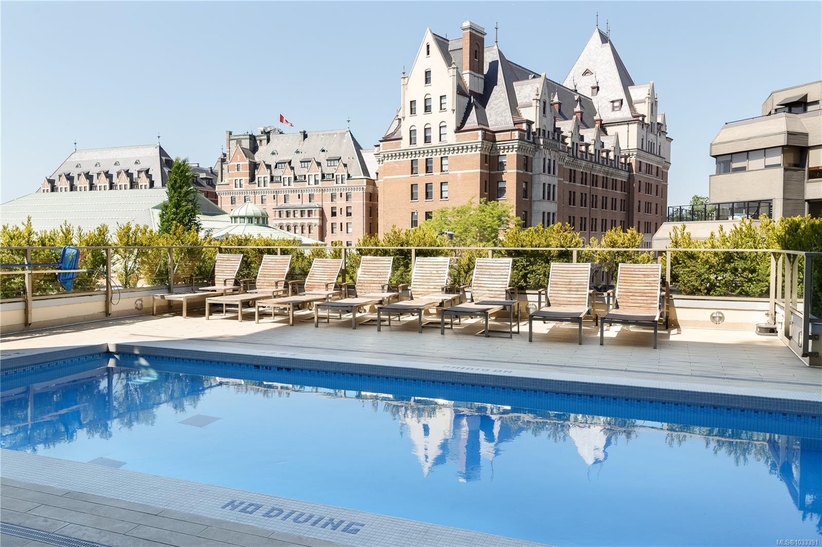 707 Courtney St # 1105