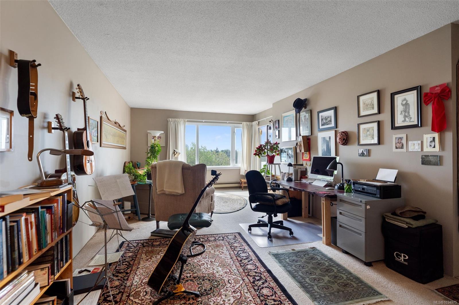 103 Gorge Rd E #703