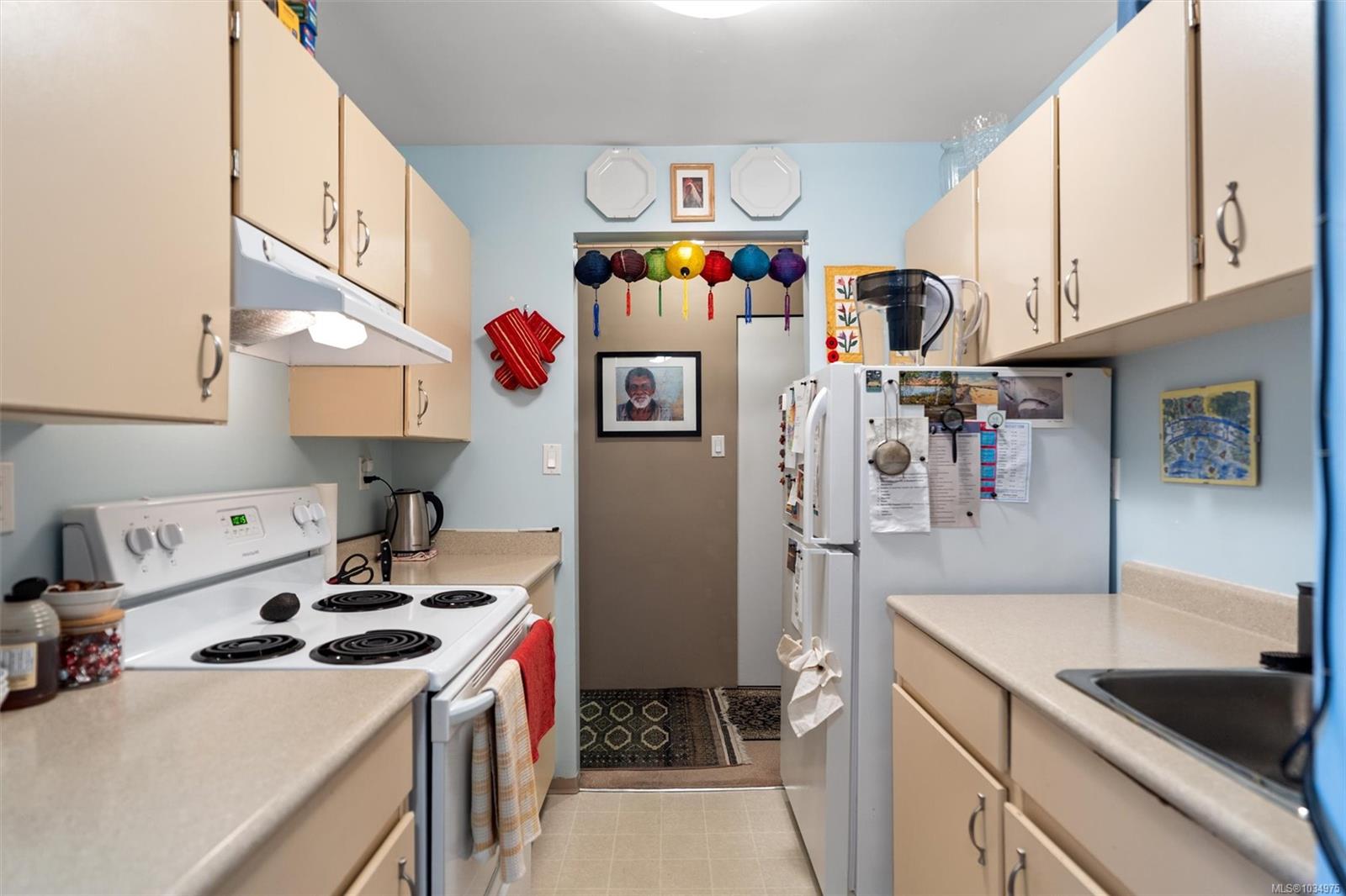 103 Gorge Rd E #703