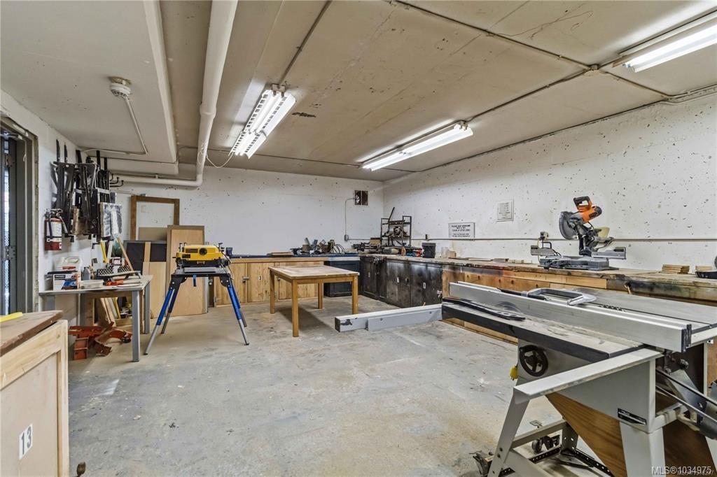 103 Gorge Rd E #703
