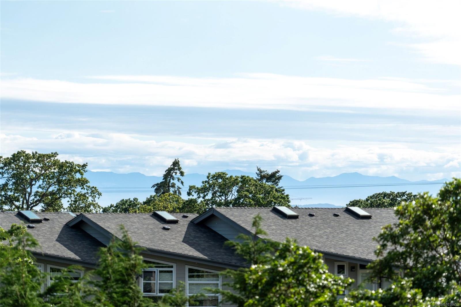 1161 Clovelly Terr