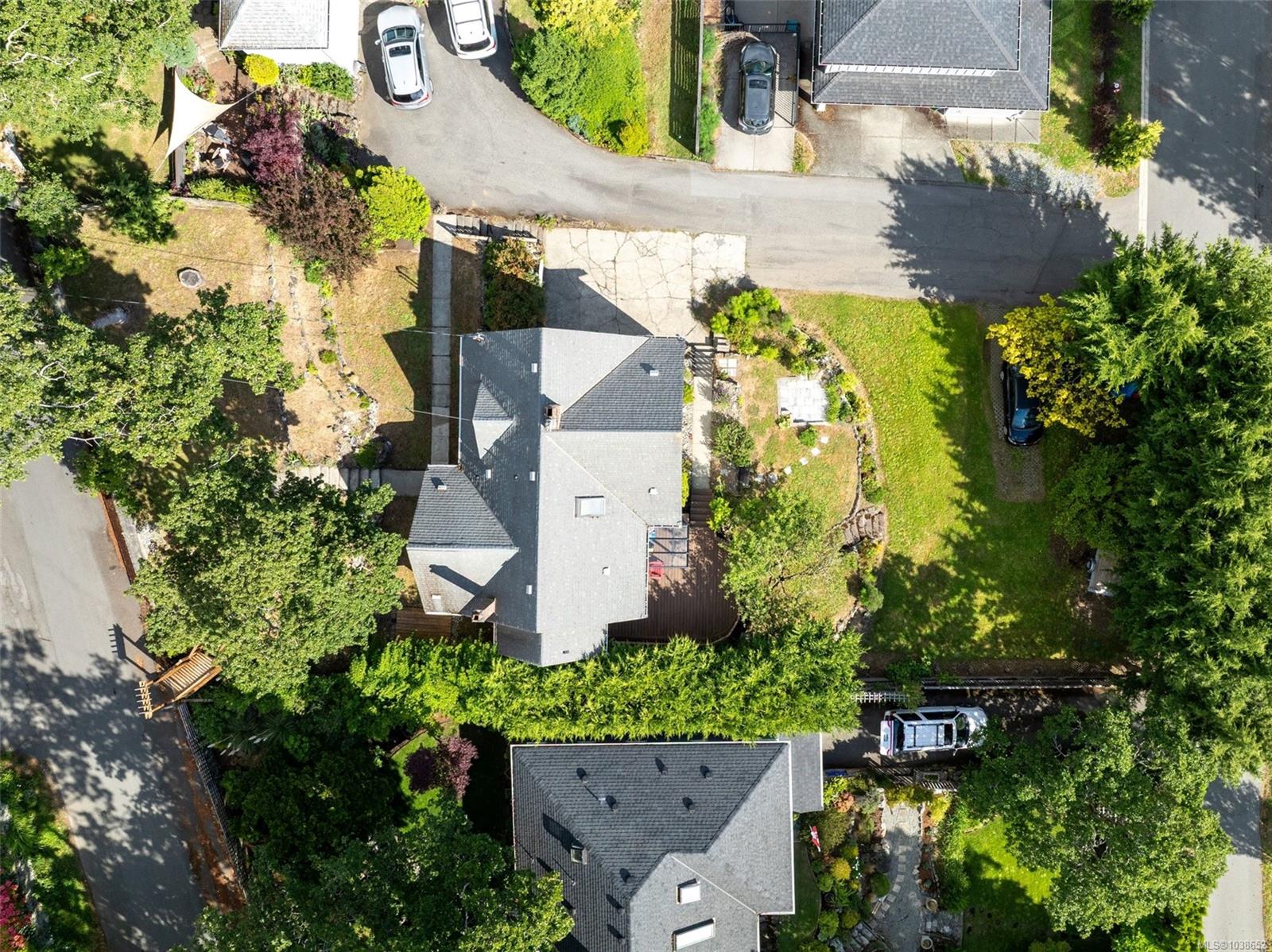 1161 Clovelly Terr
