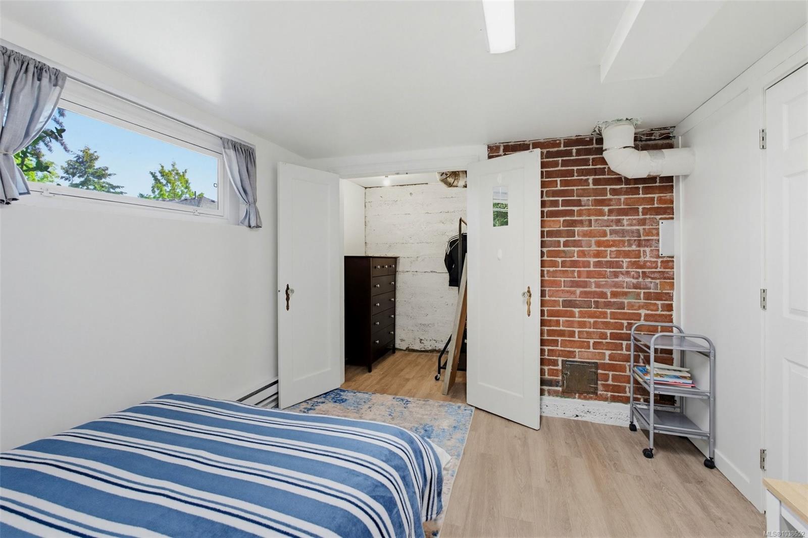1161 Clovelly Terr