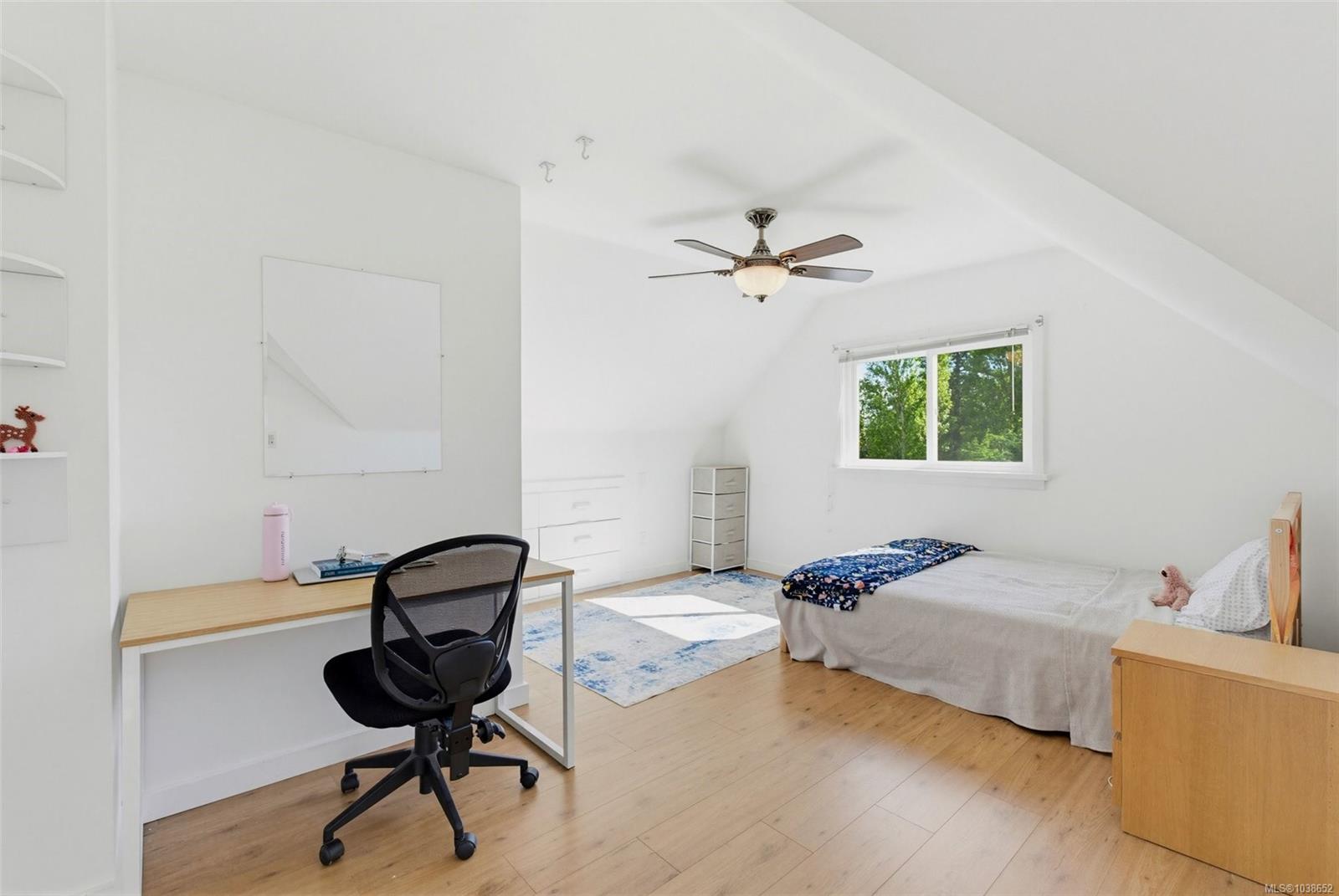 1161 Clovelly Terr
