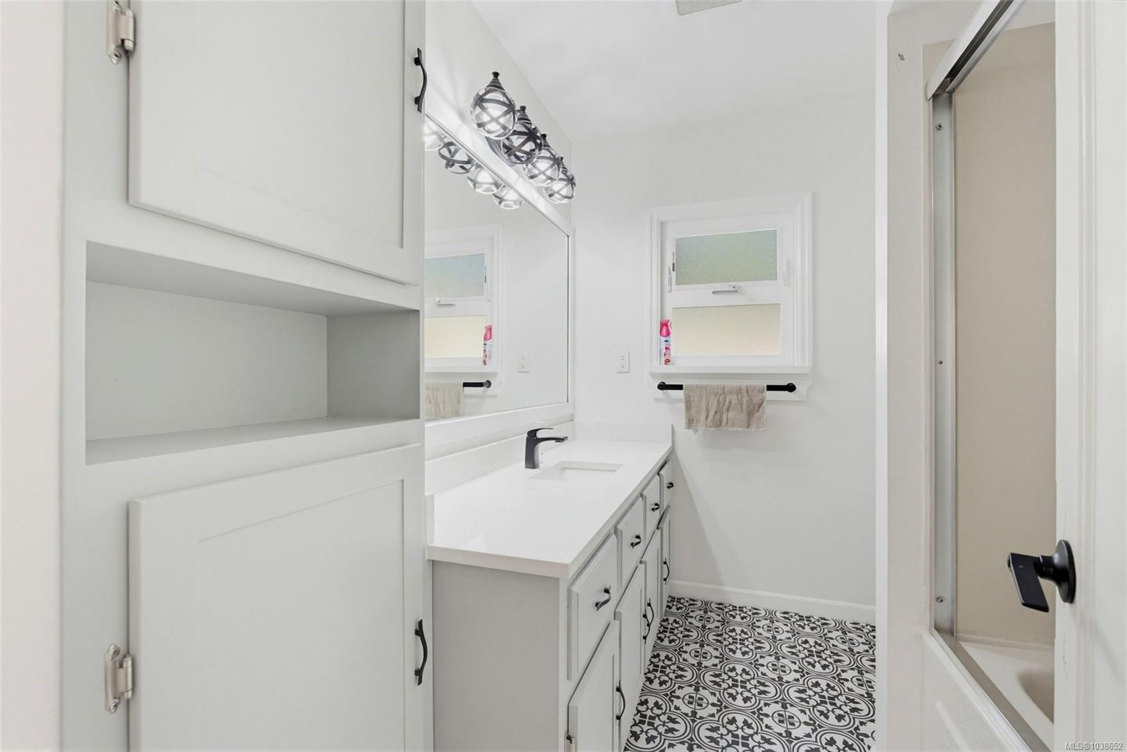 1161 Clovelly Terr