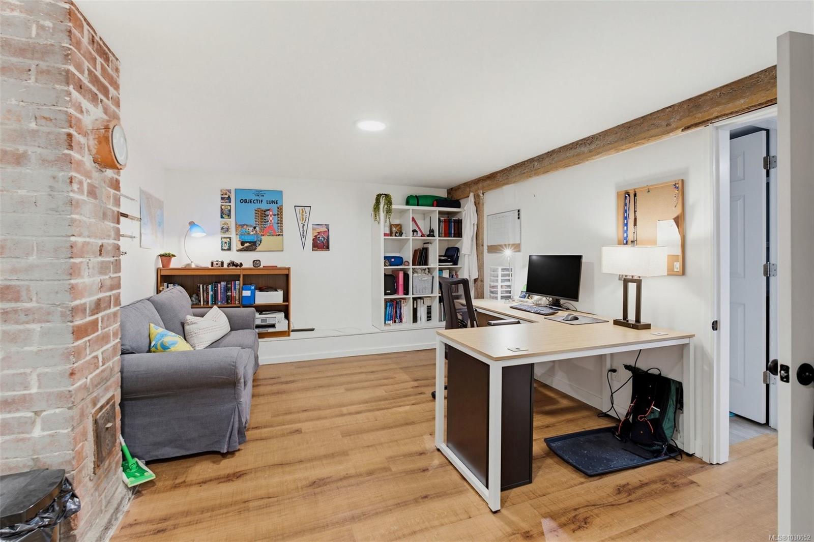 1161 Clovelly Terr