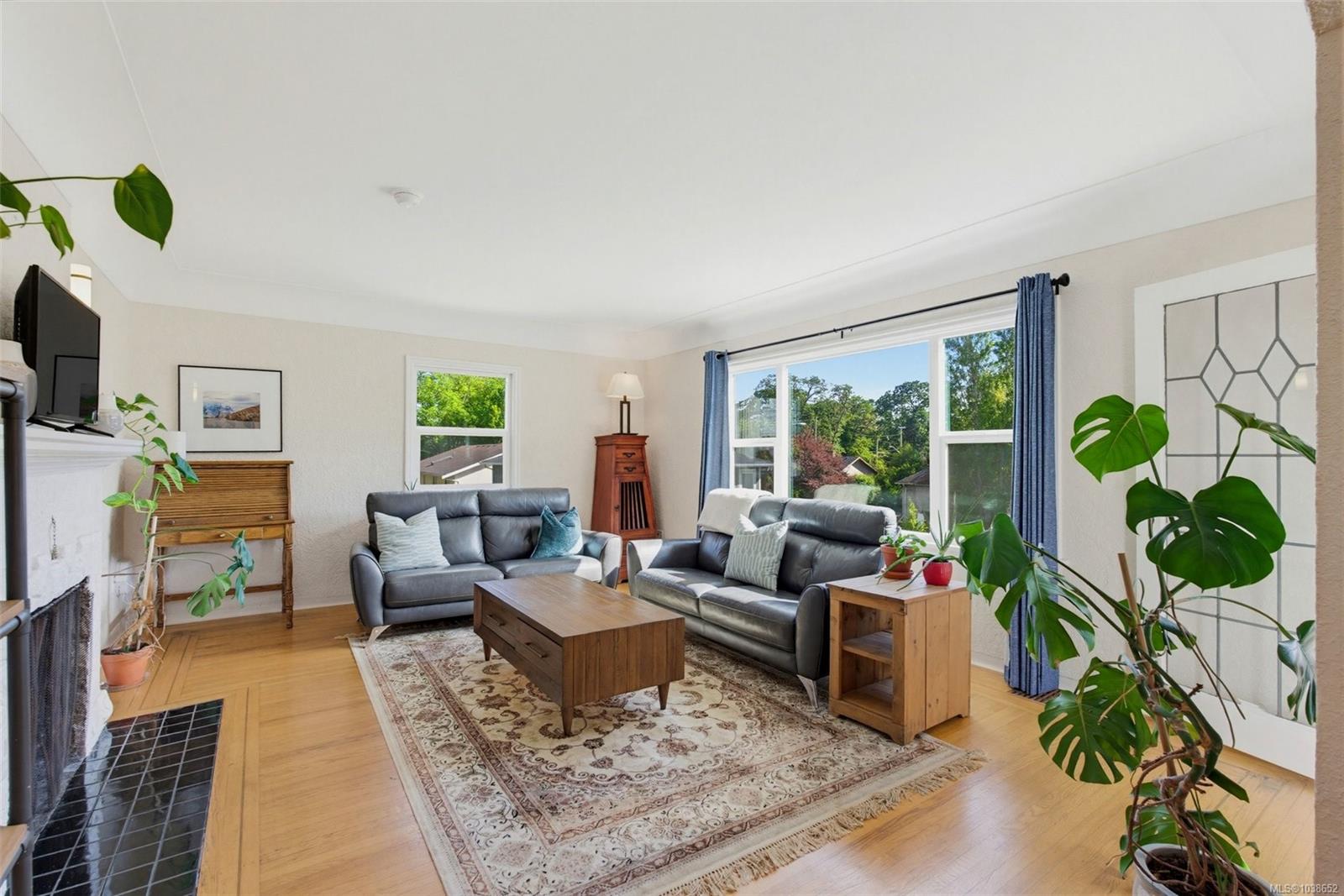 1161 Clovelly Terr