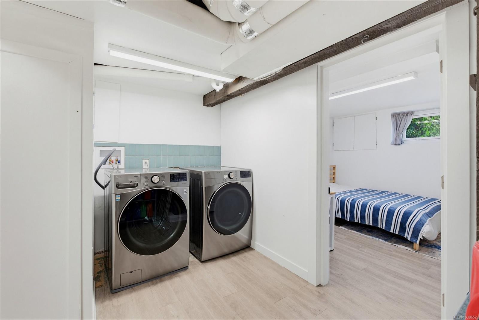 1161 Clovelly Terr