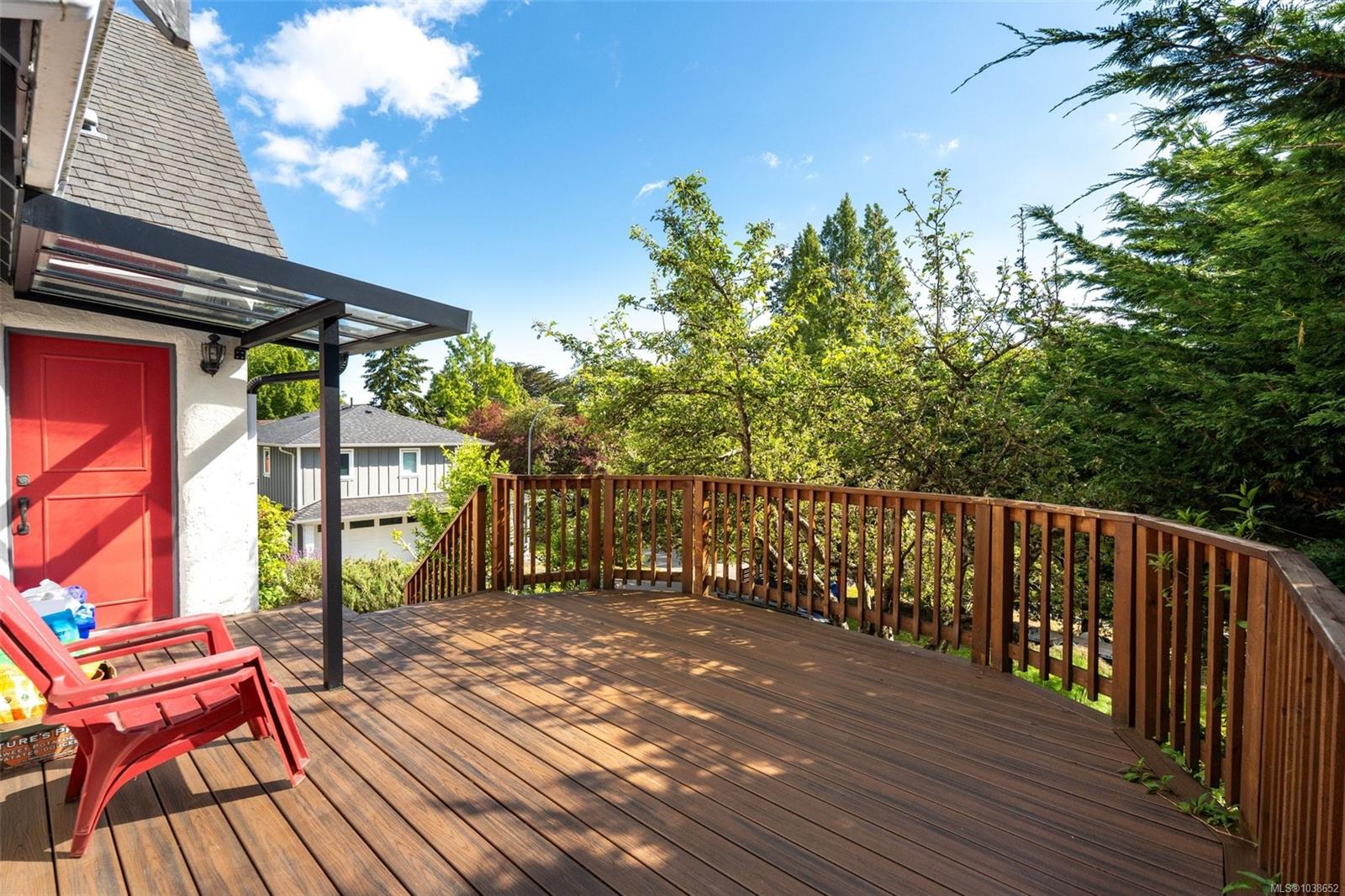 1161 Clovelly Terr