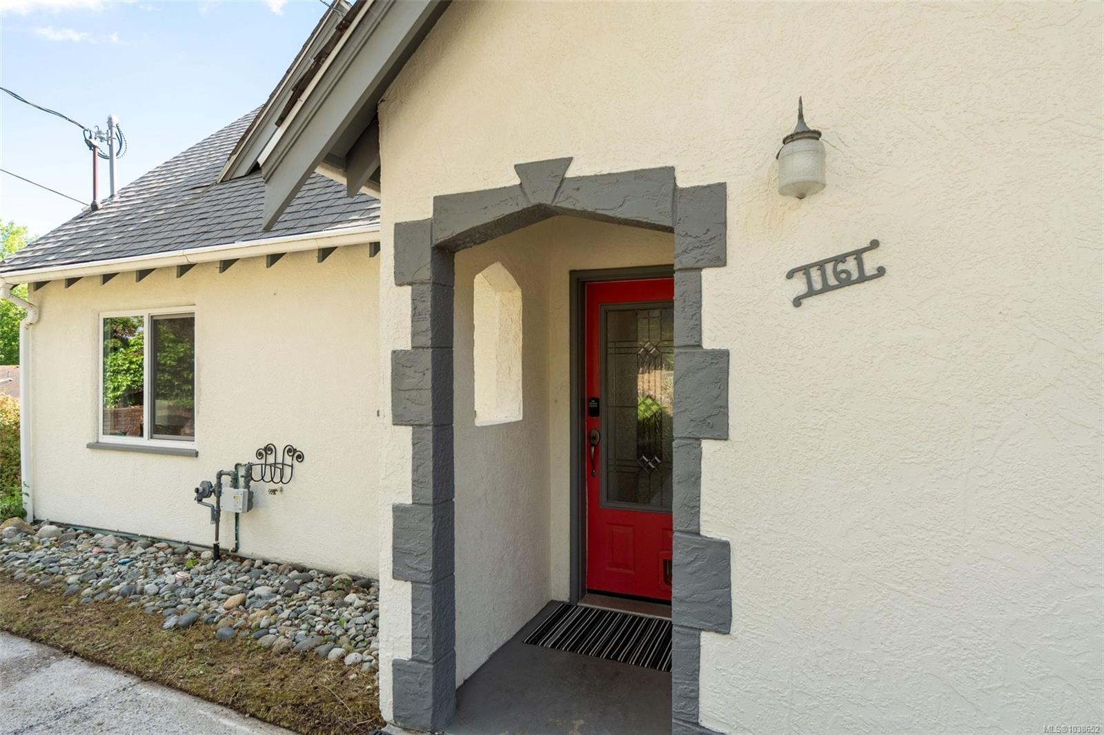 1161 Clovelly Terr