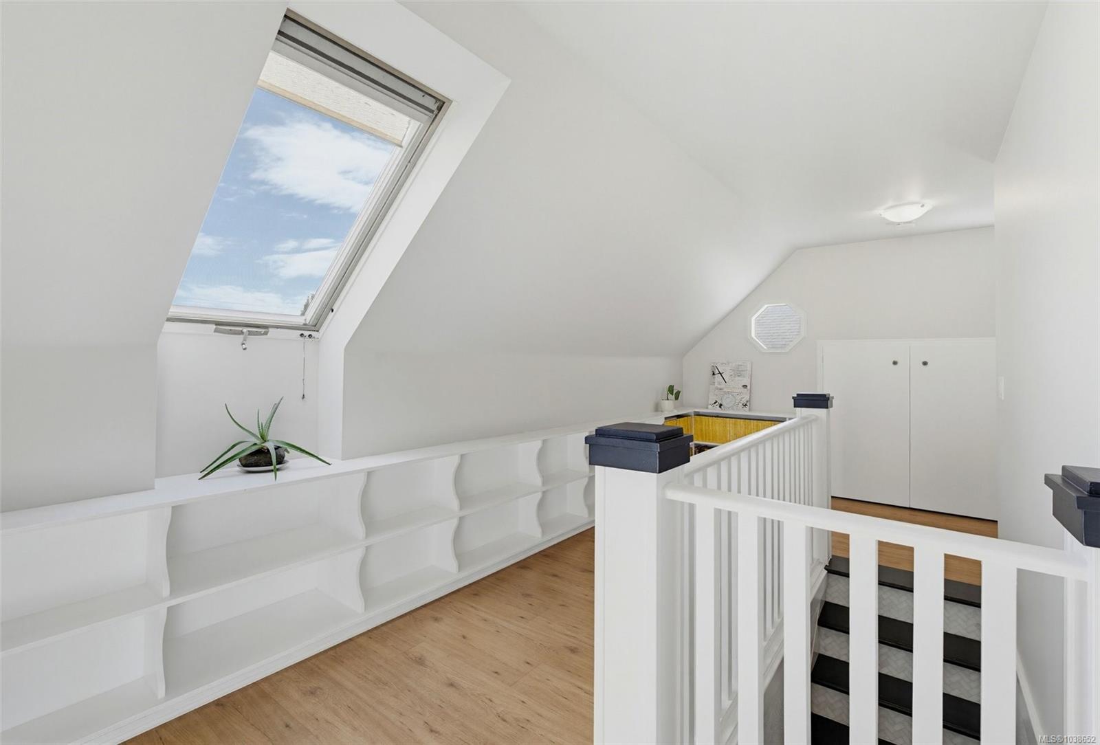 1161 Clovelly Terr