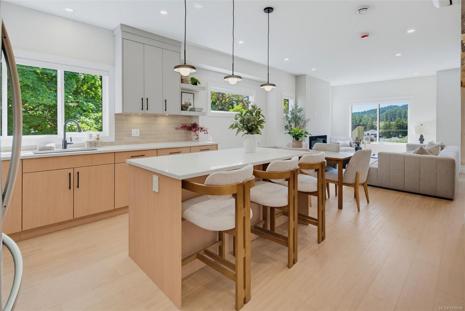 962 Siskin Ridge