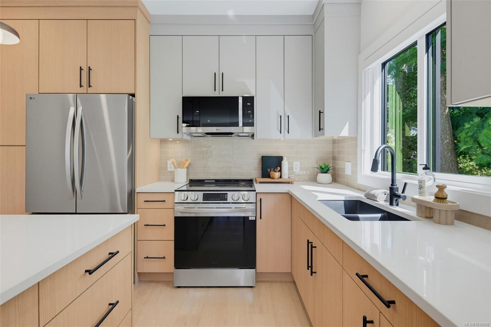962 Siskin Ridge