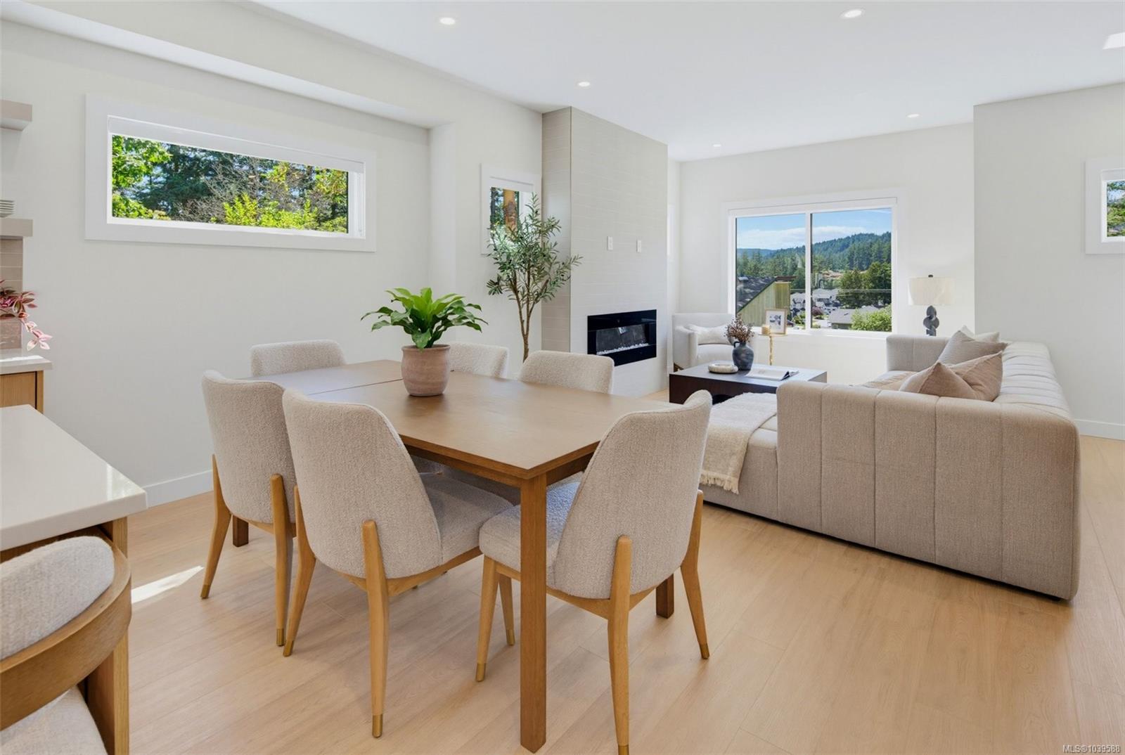 962 Siskin Ridge