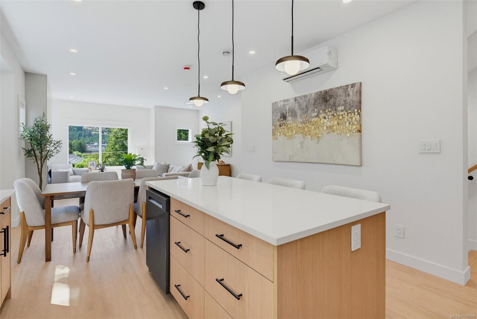 962 Siskin Ridge