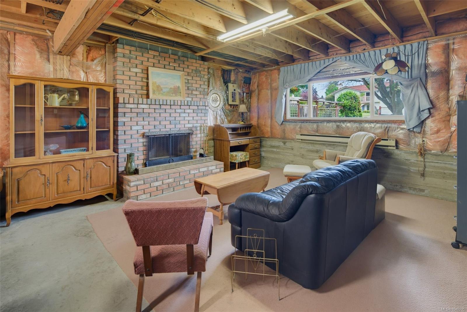 1655 Hybury Pl
