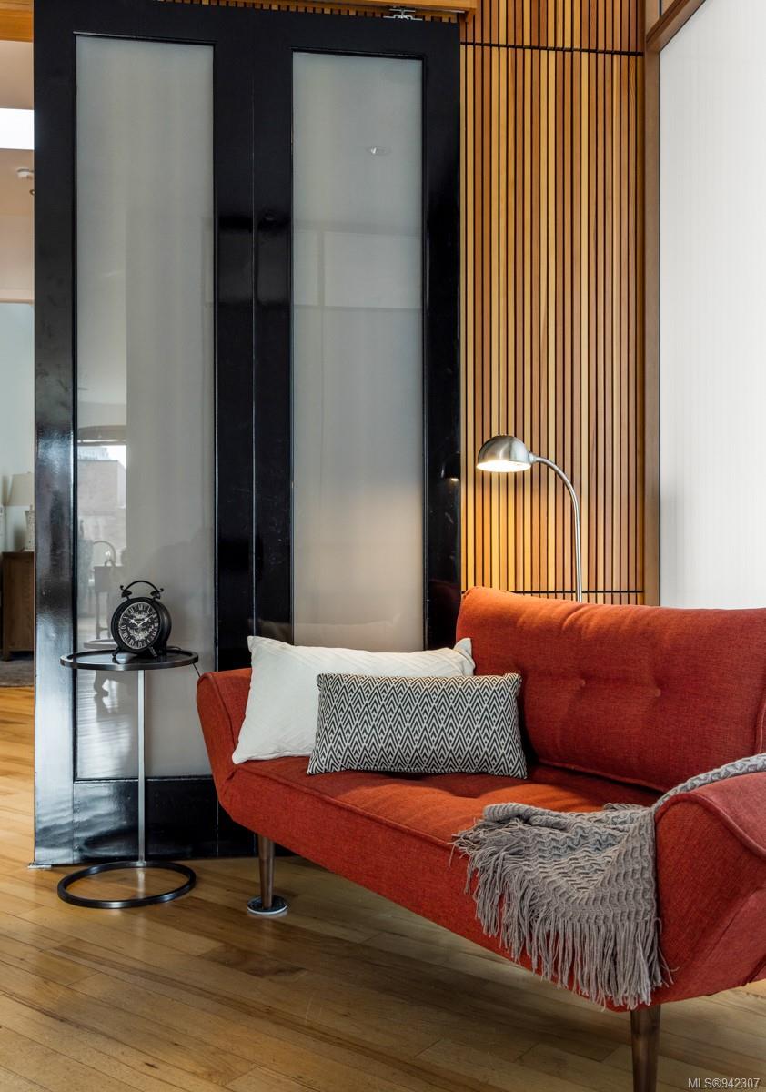 732 Broughton St Unit: 602