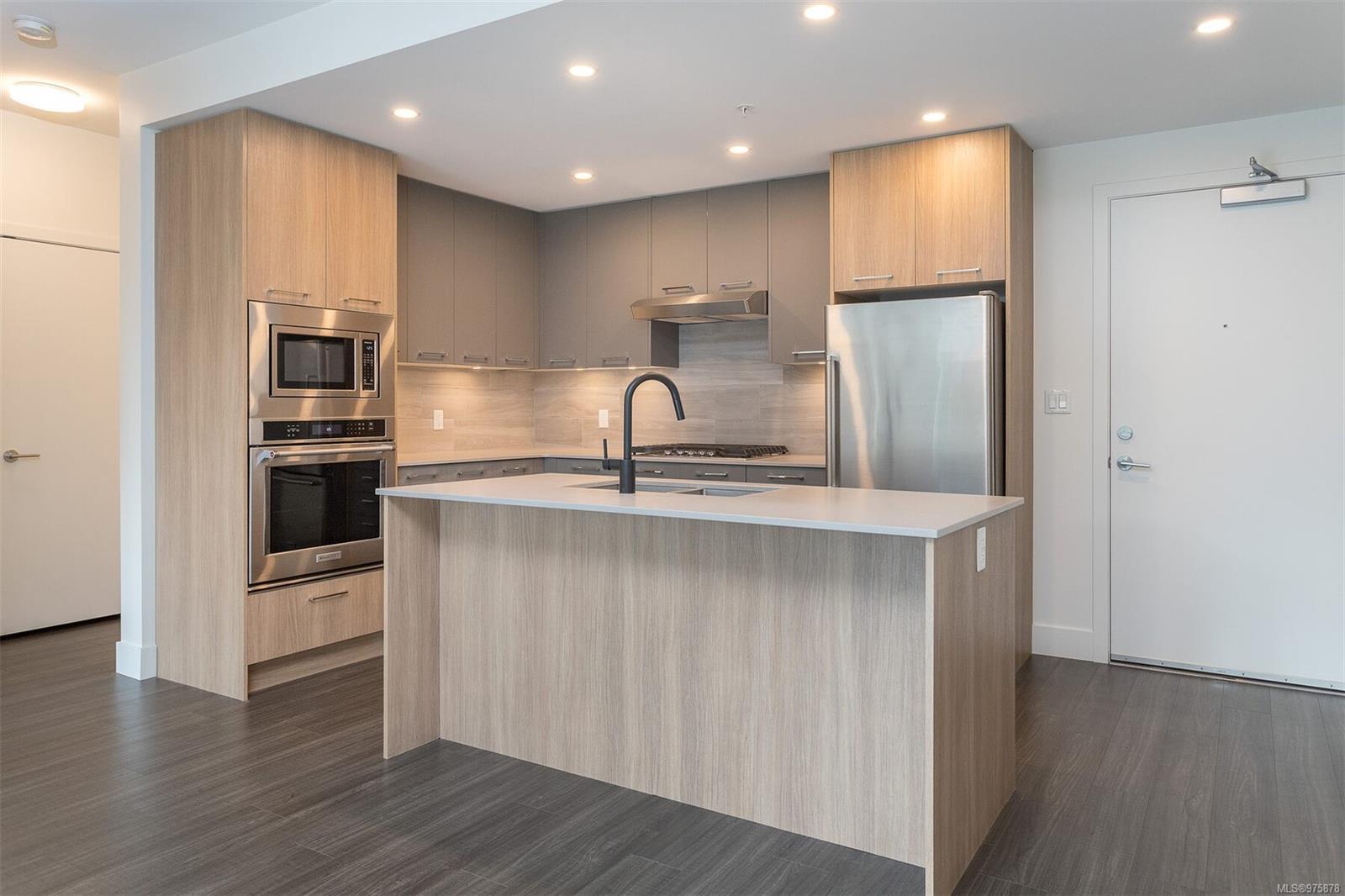 960 Reunion Ave # 409