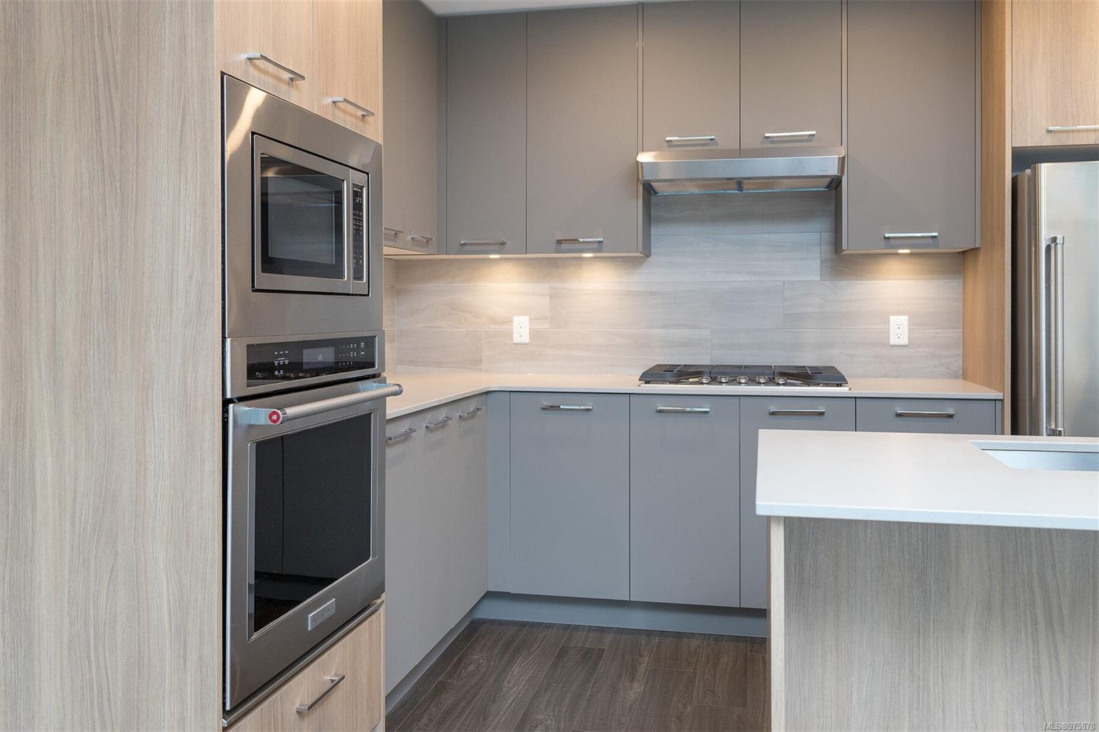 960 Reunion Ave # 409