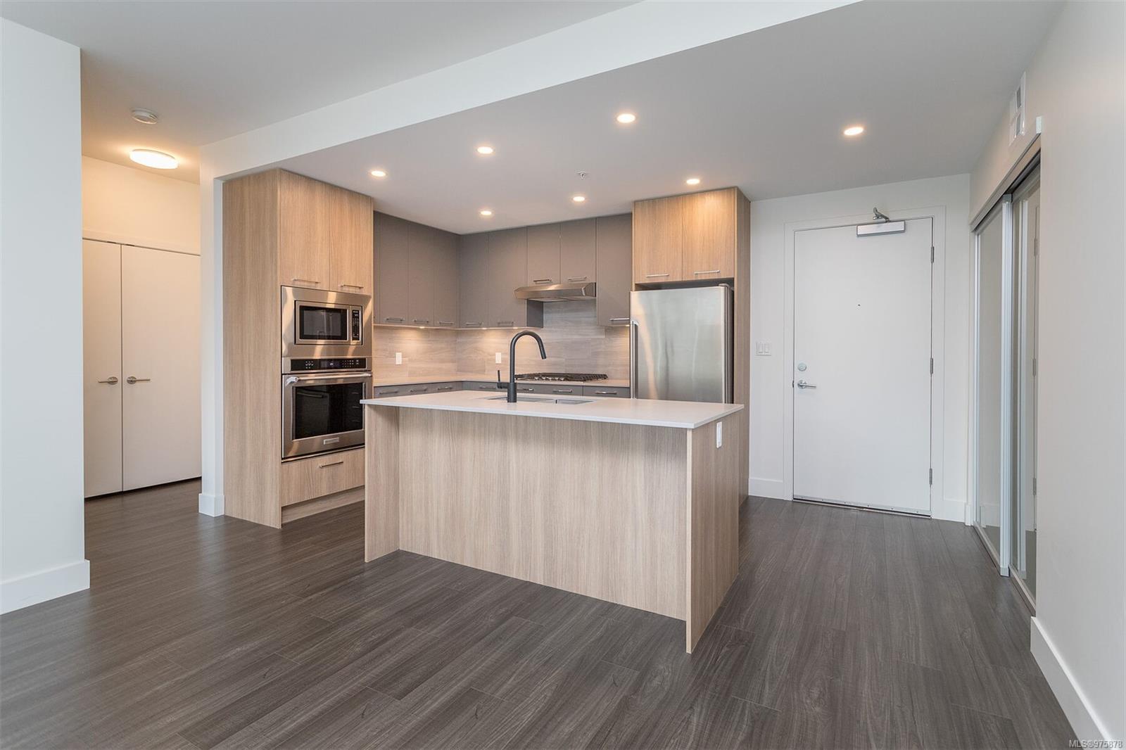 960 Reunion Ave # 409