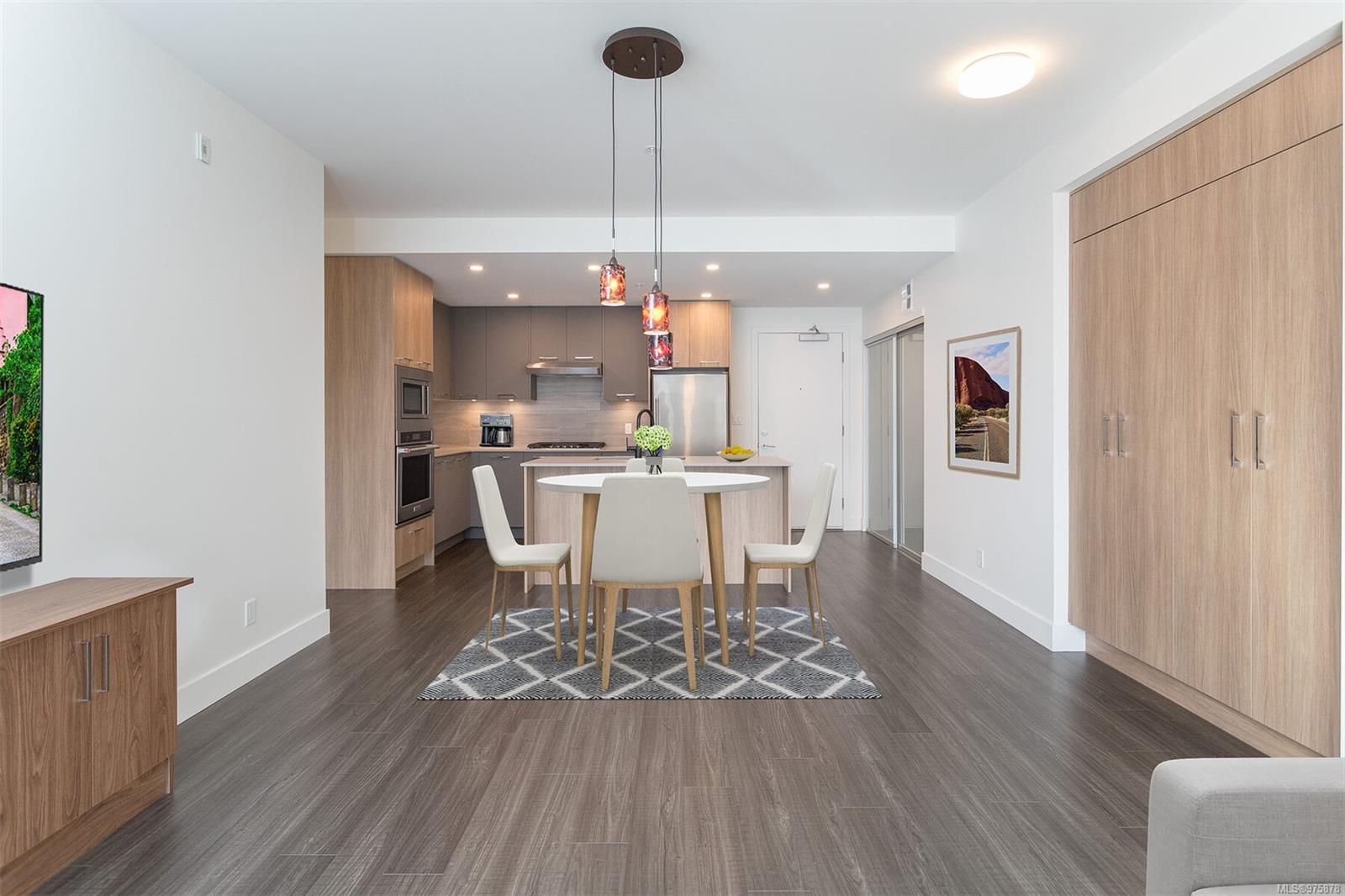 960 Reunion Ave # 409