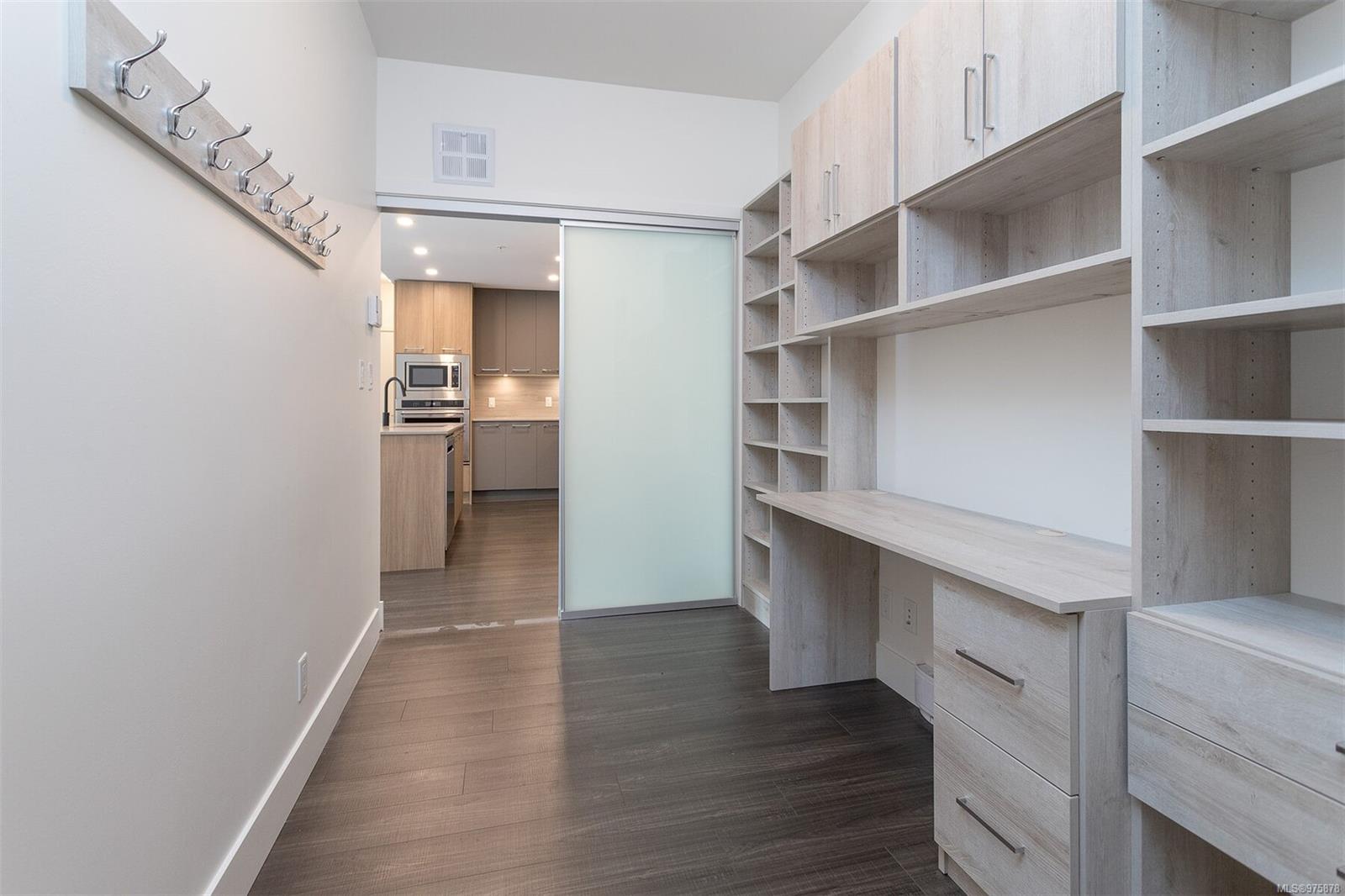 960 Reunion Ave # 409