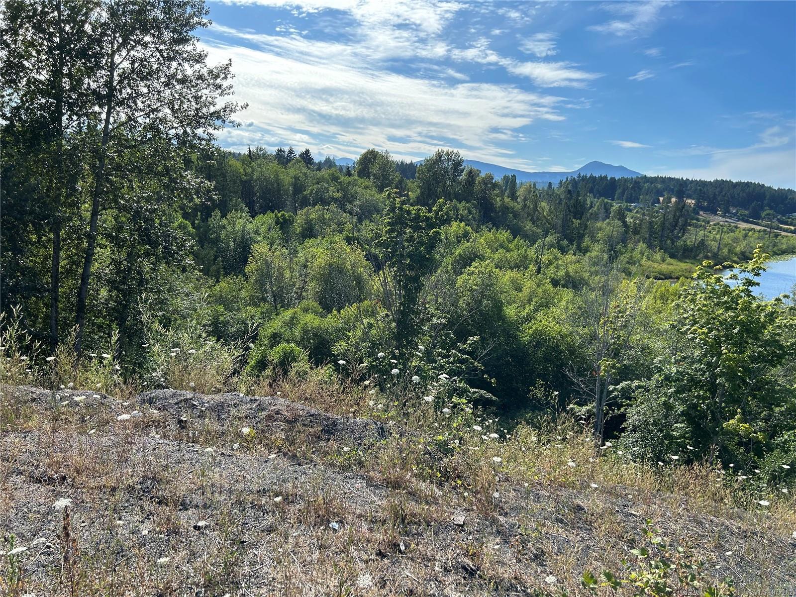 E 60 AC Thompson Ave