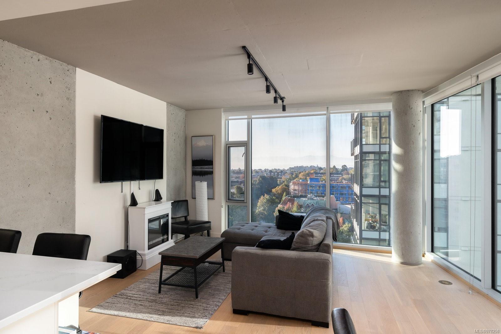 989 Johnson St # 809