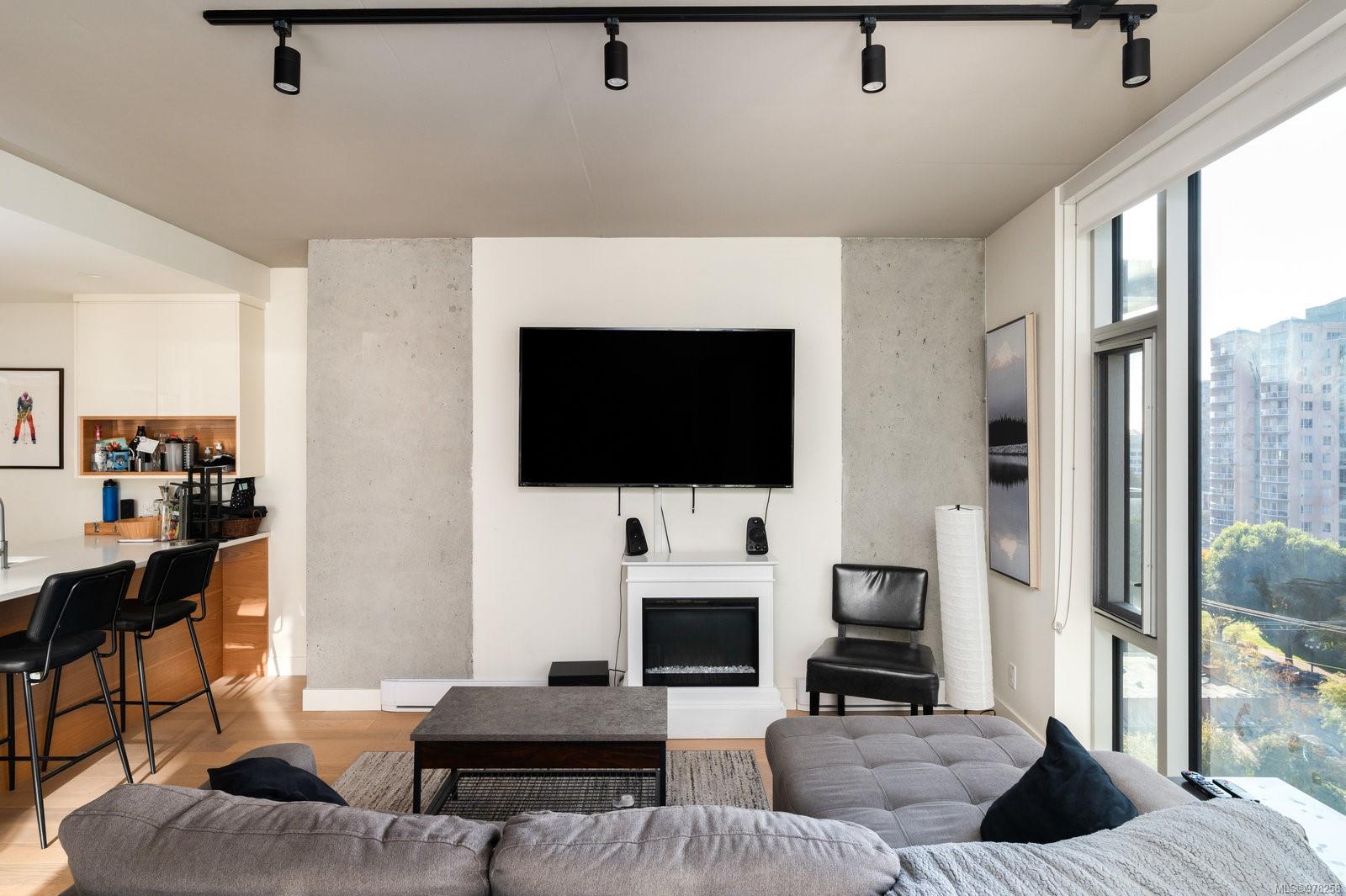 989 Johnson St # 809